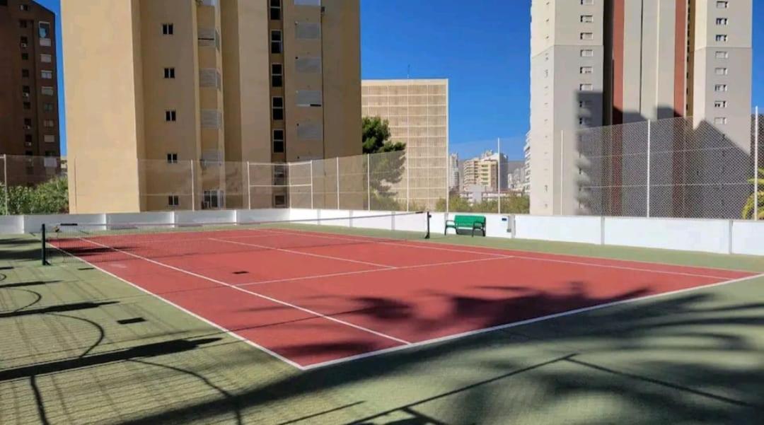 Vacanza Luxury Complex- Parking , Pool Only In The Summer , Rincon De Loix Leilighet Benidorm Eksteriør bilde