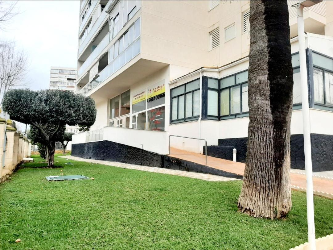 Vacanza Luxury Complex- Parking , Pool Only In The Summer , Rincon De Loix Leilighet Benidorm Eksteriør bilde