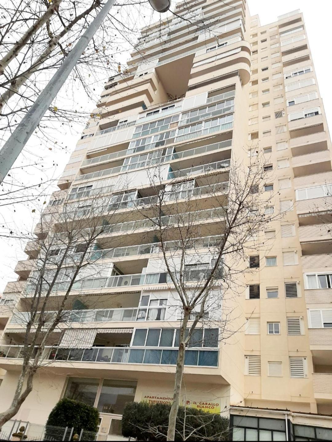 Vacanza Luxury Complex- Parking , Pool Only In The Summer , Rincon De Loix Leilighet Benidorm Eksteriør bilde