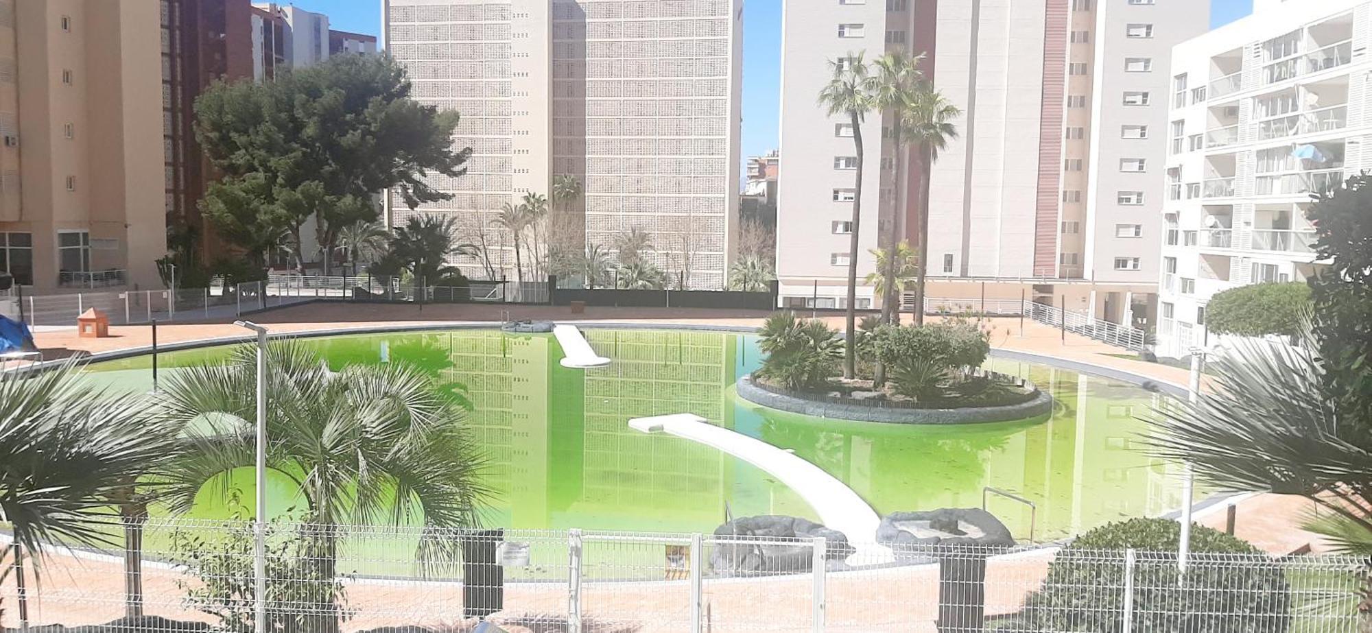 Vacanza Luxury Complex- Parking , Pool Only In The Summer , Rincon De Loix Leilighet Benidorm Eksteriør bilde
